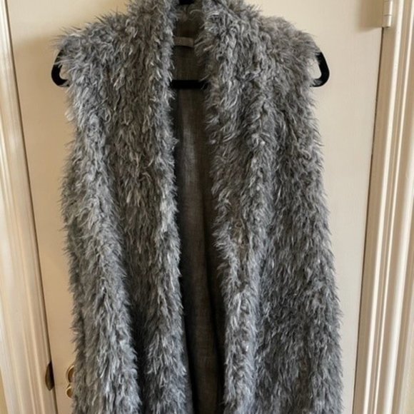 Suzy D Fuzzy Vest - OS - Picture 1 of 5